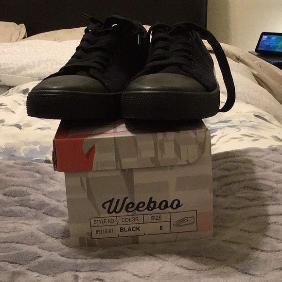 Shoes - Picture 3 of 3